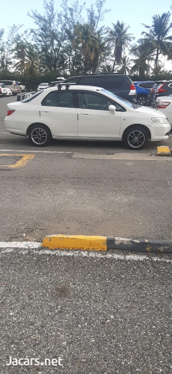Honda Fit Aria 1,5L 2007