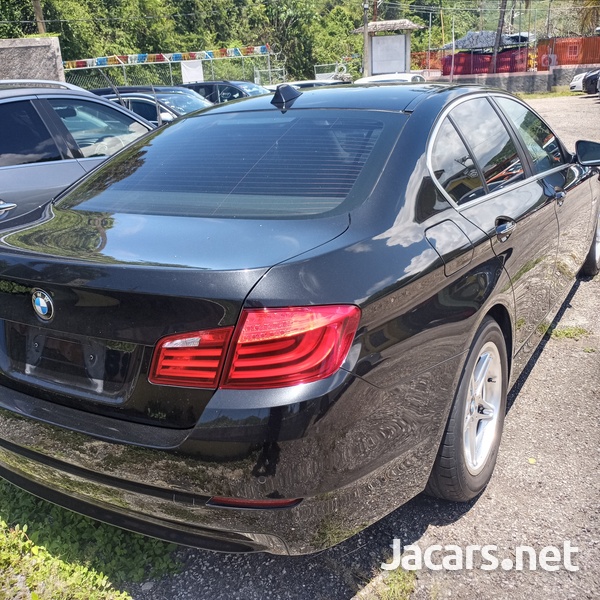 BMW 5-Series 2,5L 2013