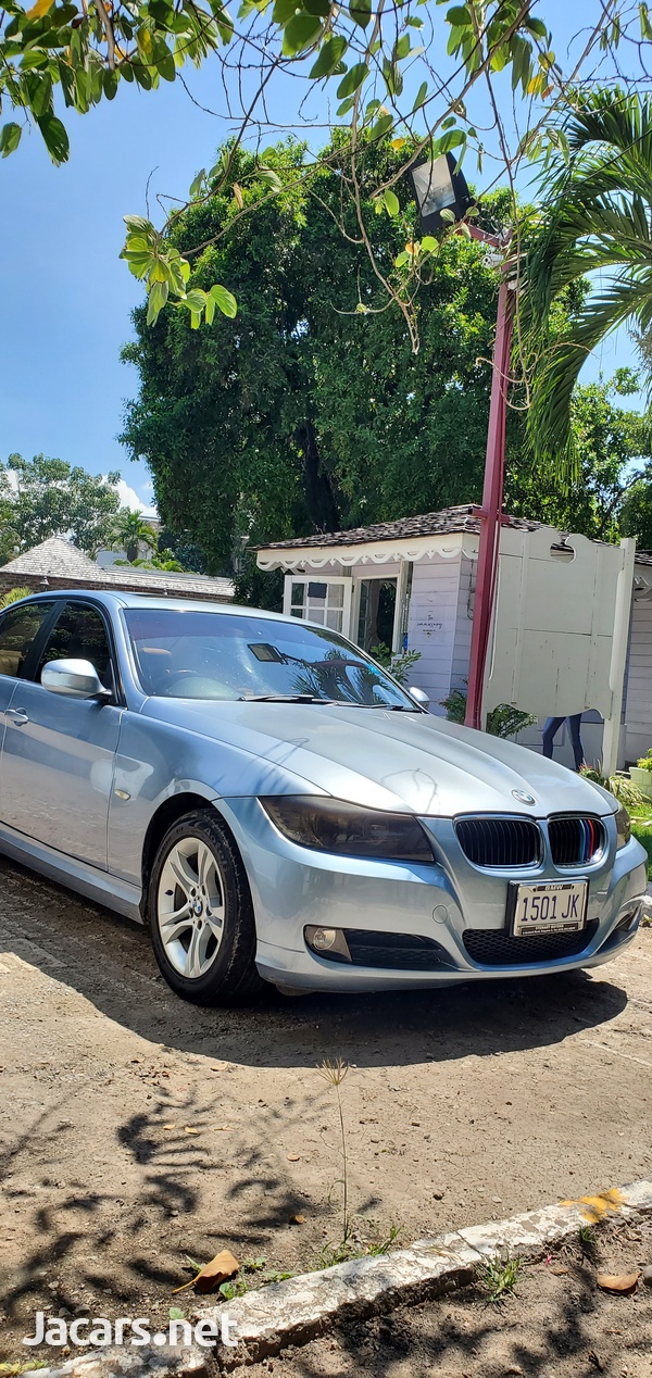 BMW 3-Series 2,0L 2011