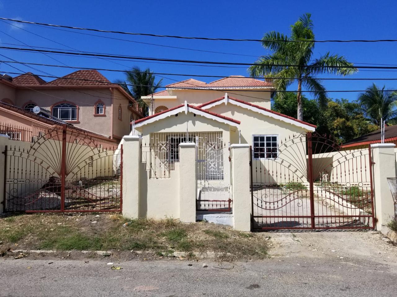 House for Sale   Montego Bay