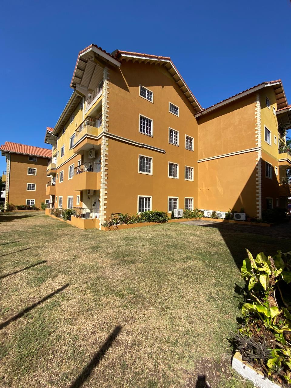 Apartment for Sale   Kingston 8
