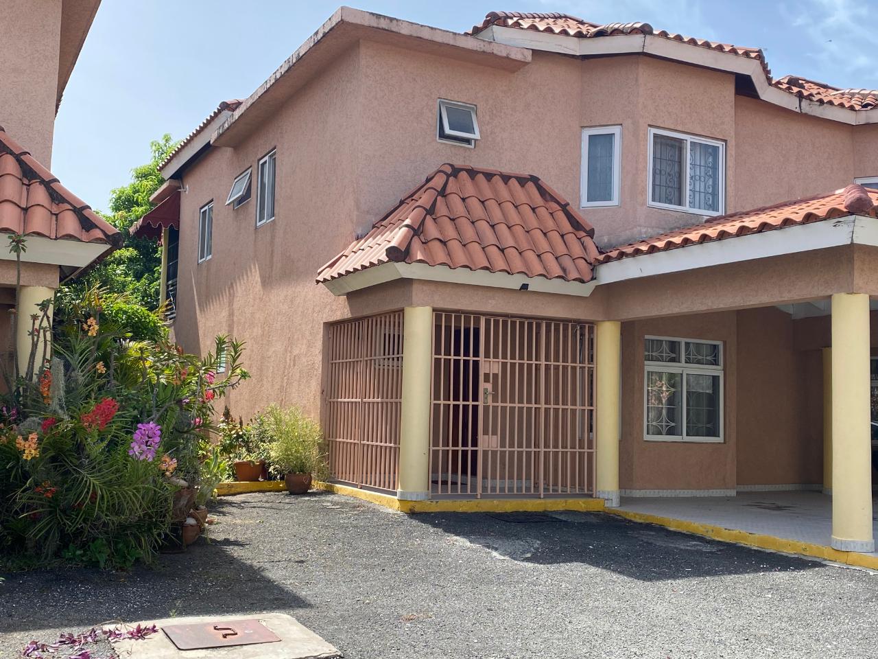 Townhouse for Rent   Kingston 6