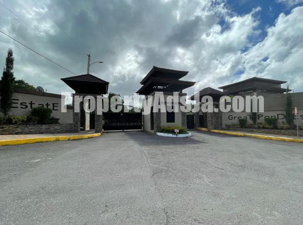 3 bed House For Sale in Green Pond Estate Ocho Rios, St. Ann, Jamaica