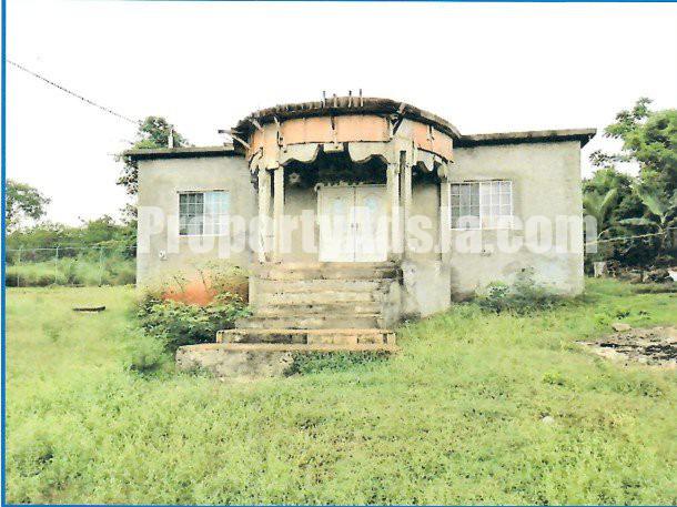 2 bed House For Sale in Kitson Town, St. Catherine, Jamaica