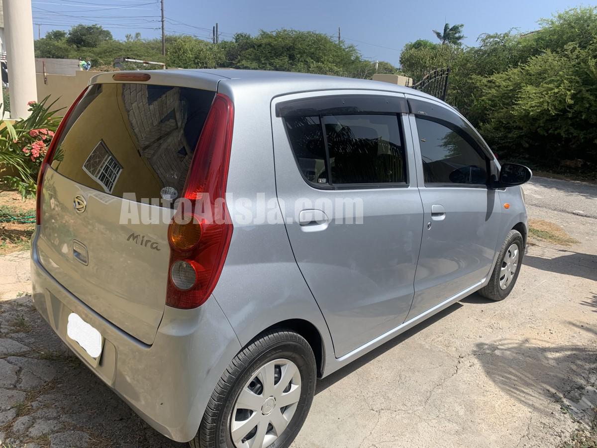 2012 Daihatsu MIRA