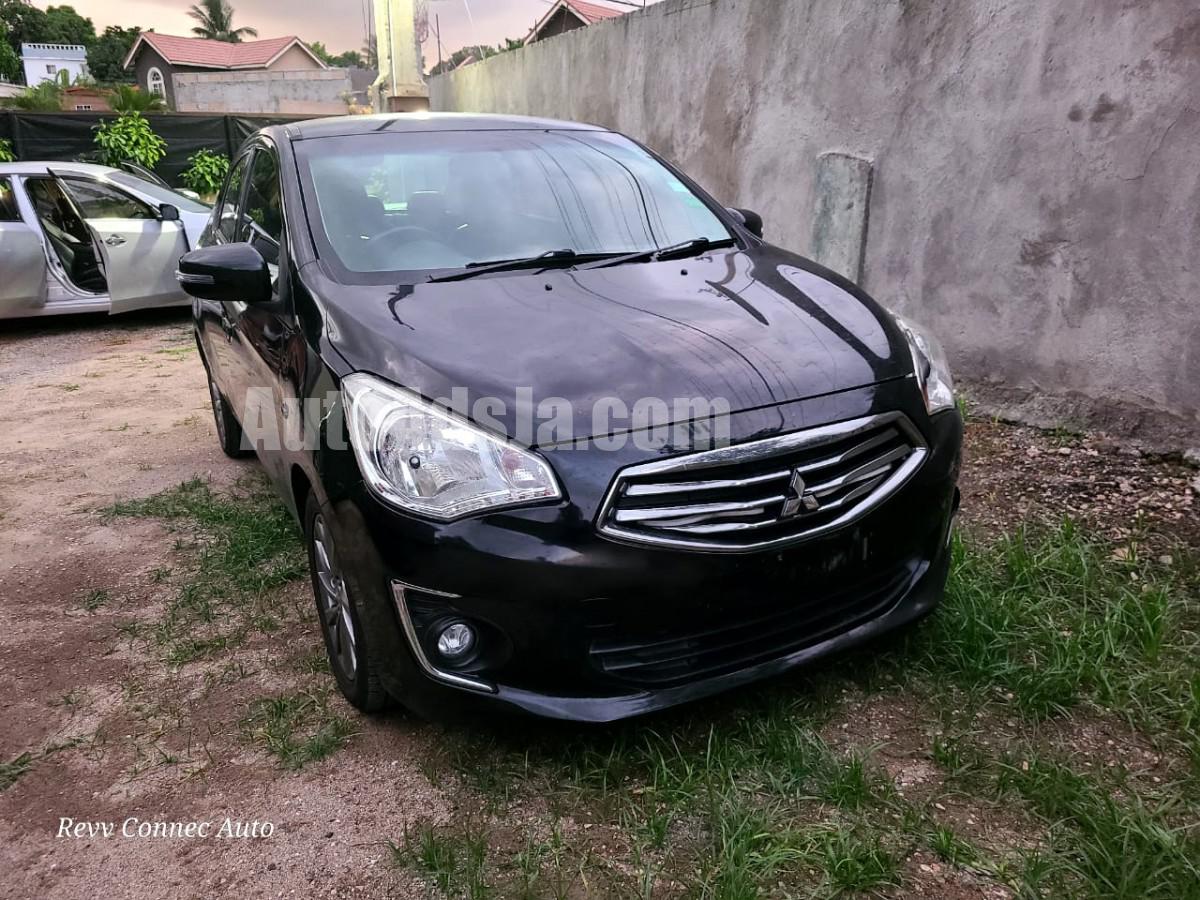 2017 Mitsubishi Attrage