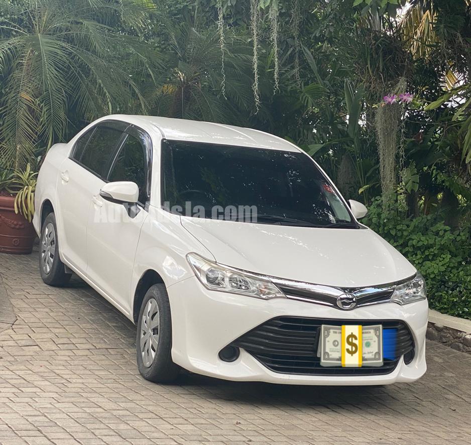 2015 Toyota Axio