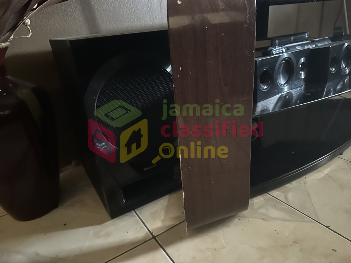For Sale: Home Theatre Speakers
