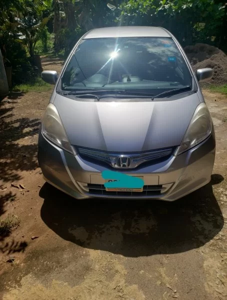 Honda fit hybrid