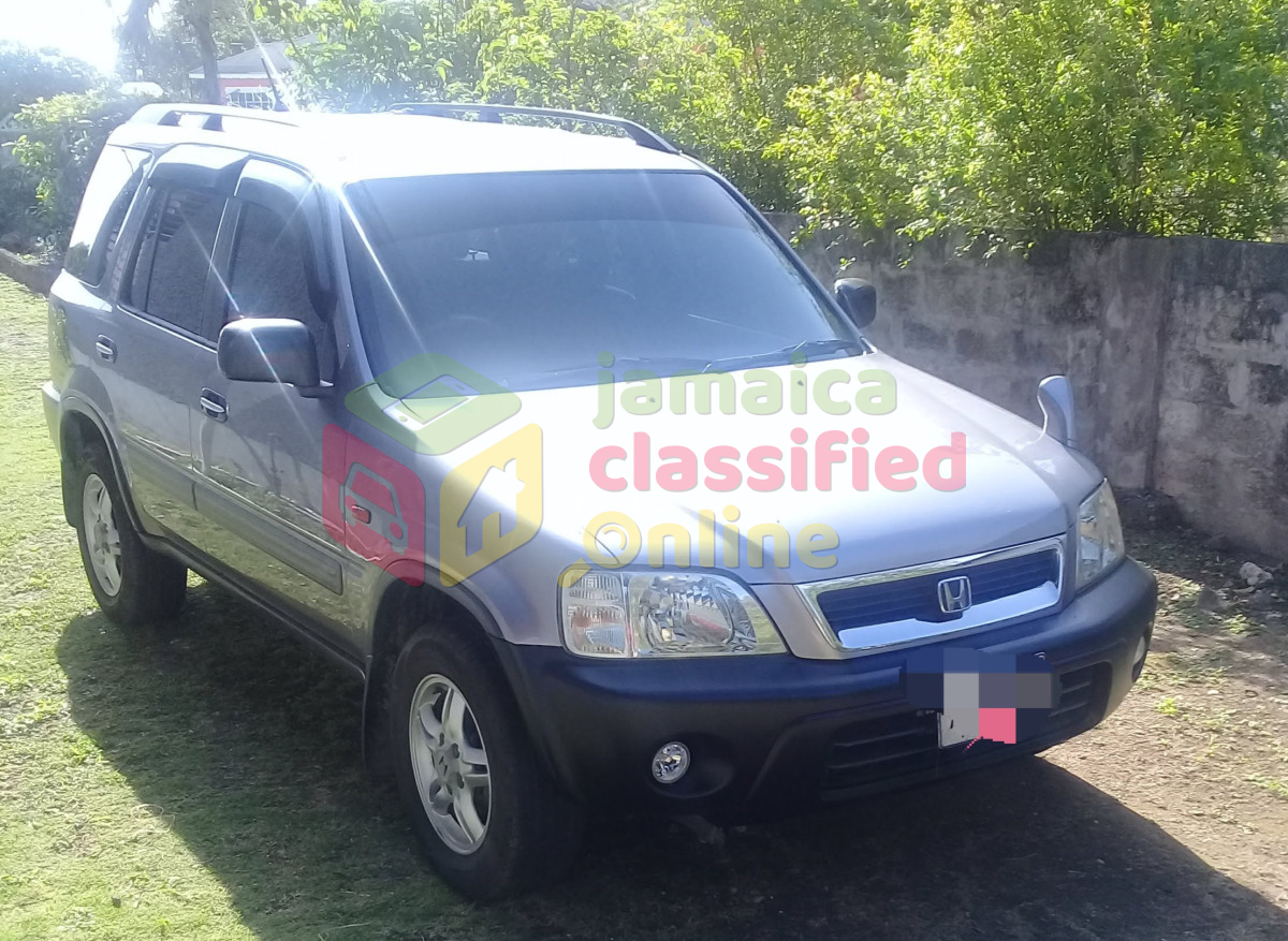 For Sale: Honda CR-V 2000