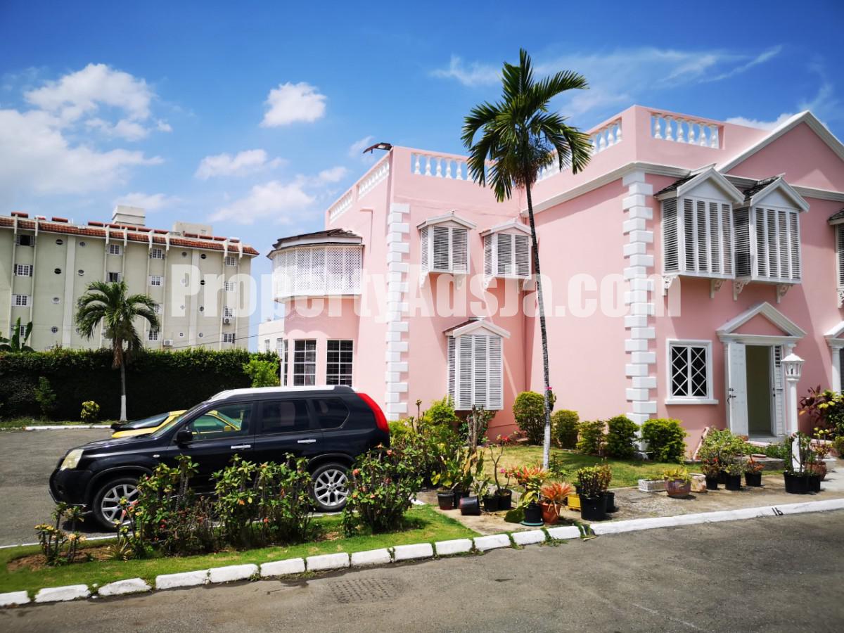 3 bed Townhouse For Sale in Kingston 8, Kingston / St. Andrew, Jamaica