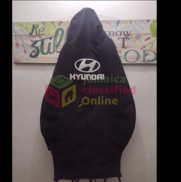 For Sale: Hyundai Grand I10 Car Seat Covers Set.
