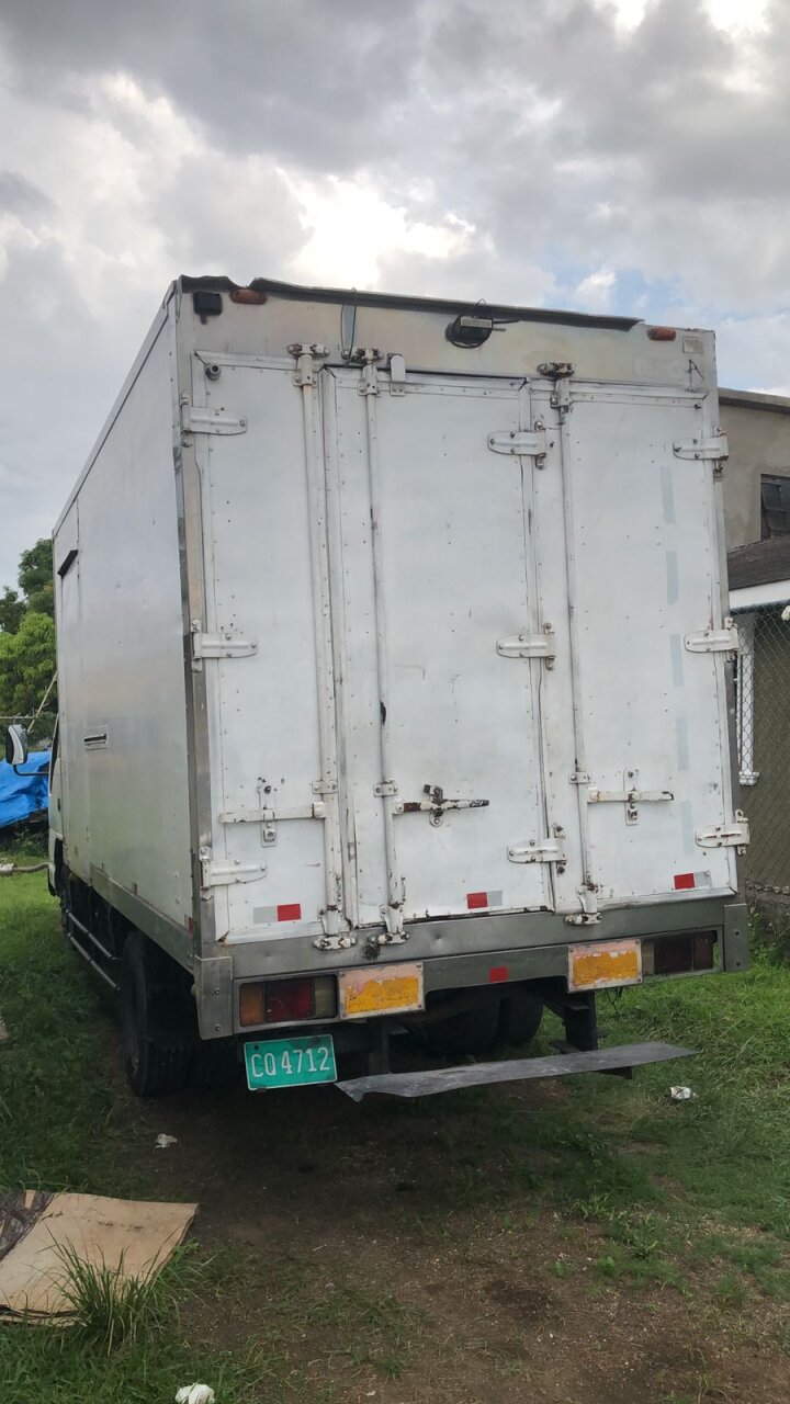 For Sale: ISUZU TRUCK