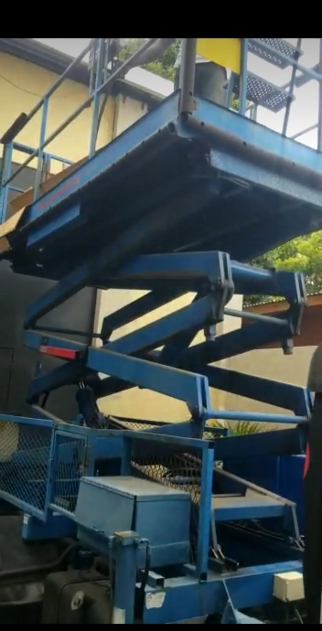 For Sale: Isuzu Lift Truck