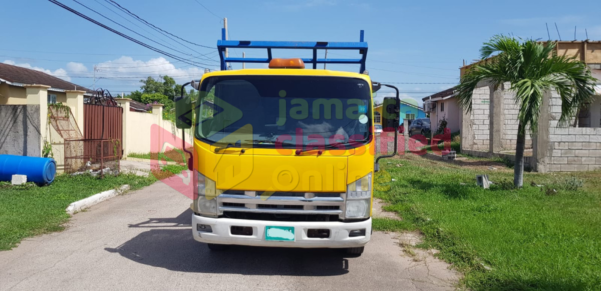 For Sale: Isuzu Forward NPR 7.5 Ton Truck