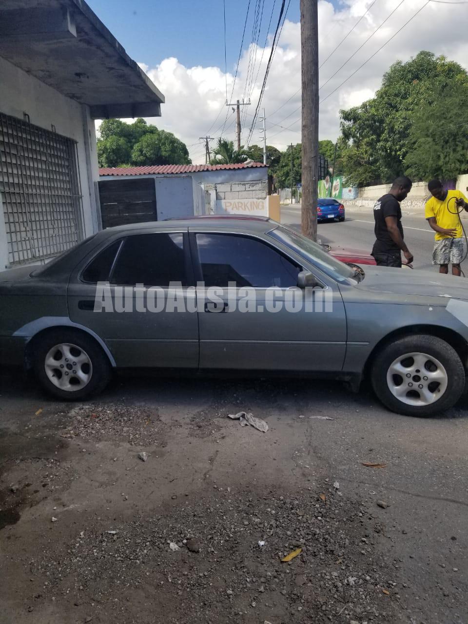 1999 Toyota Camry
