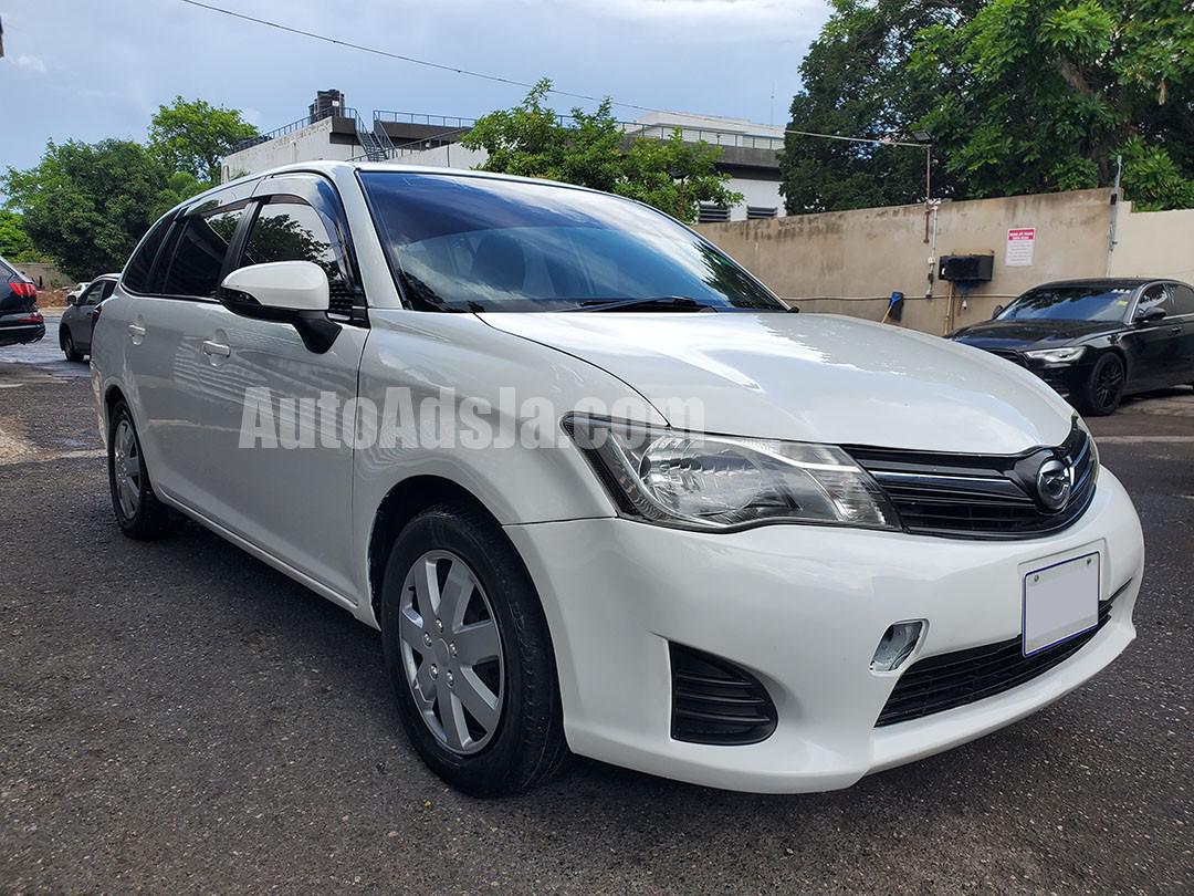 2014 Toyota Corolla Fielder