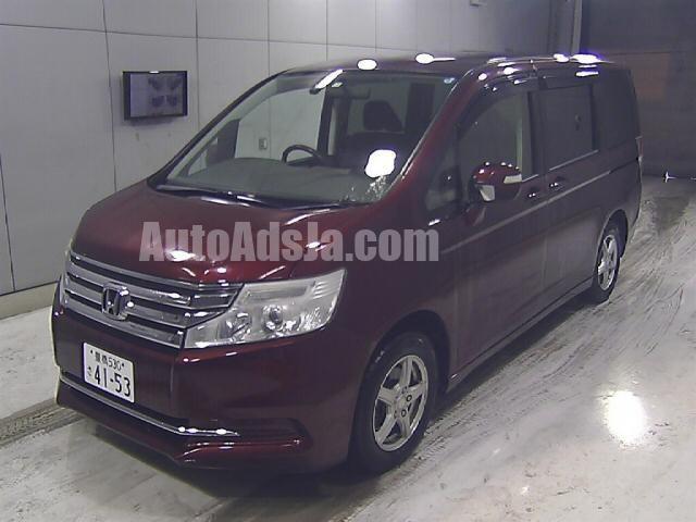 2015 Honda Stepwagon