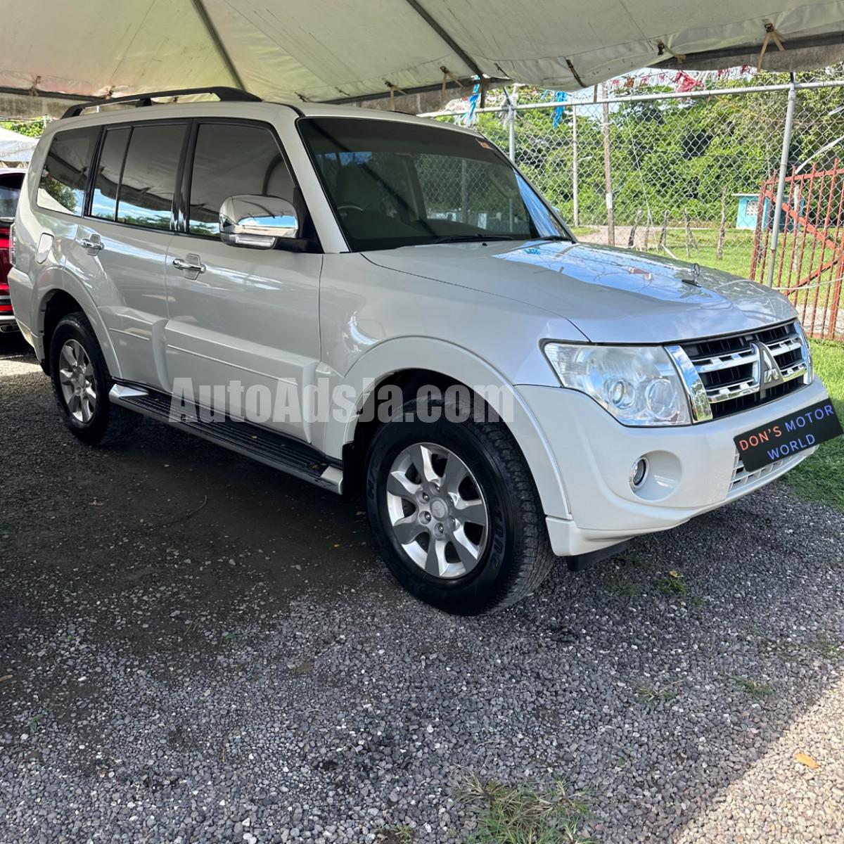 2014 Mitsubishi Pajero