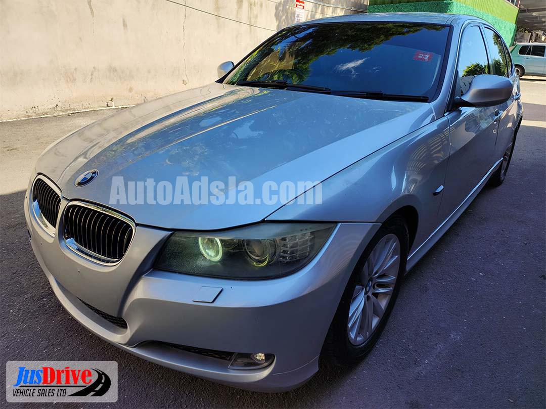 2010 BMW 325i