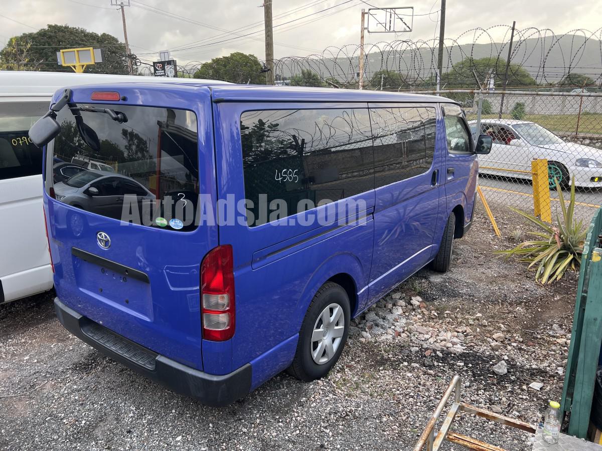 2016 Toyota Hiace