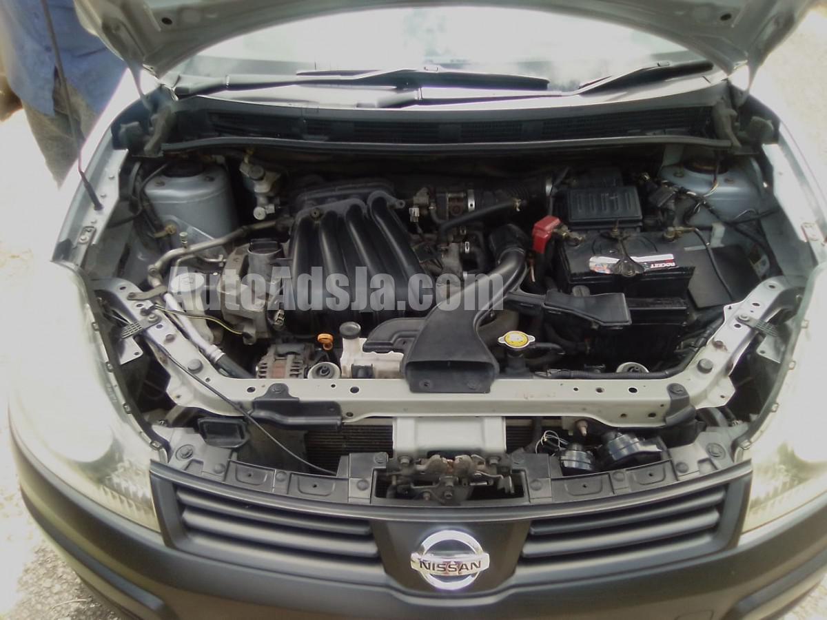 2014 Nissan AD Wagon