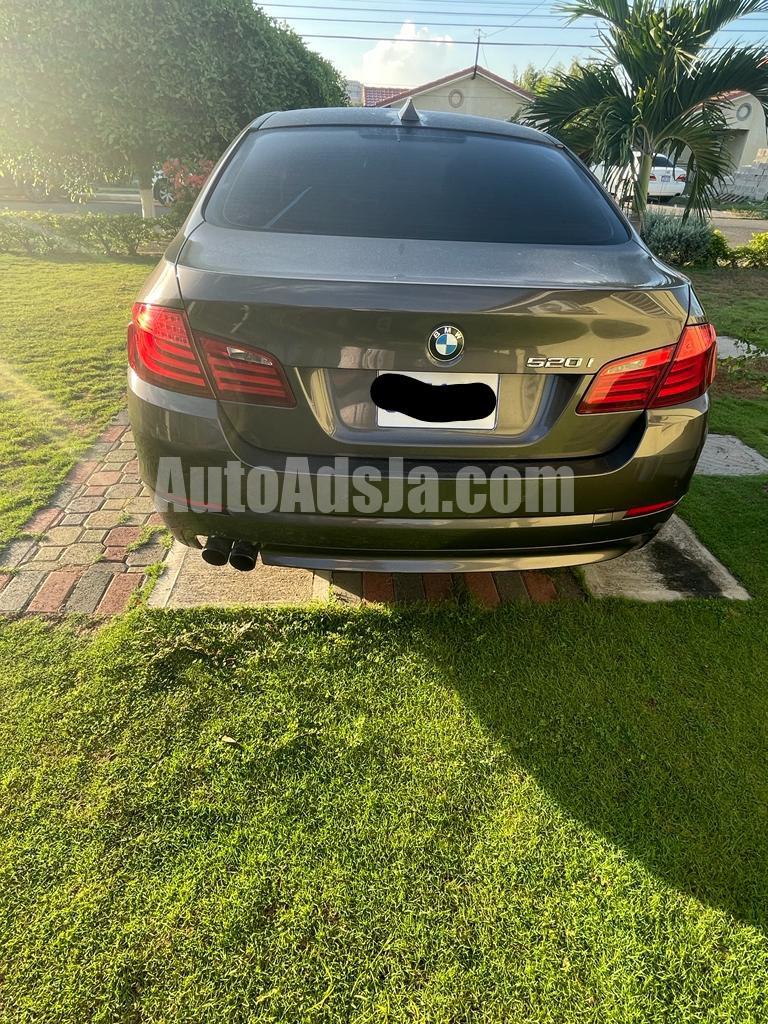 2013 BMW 520i