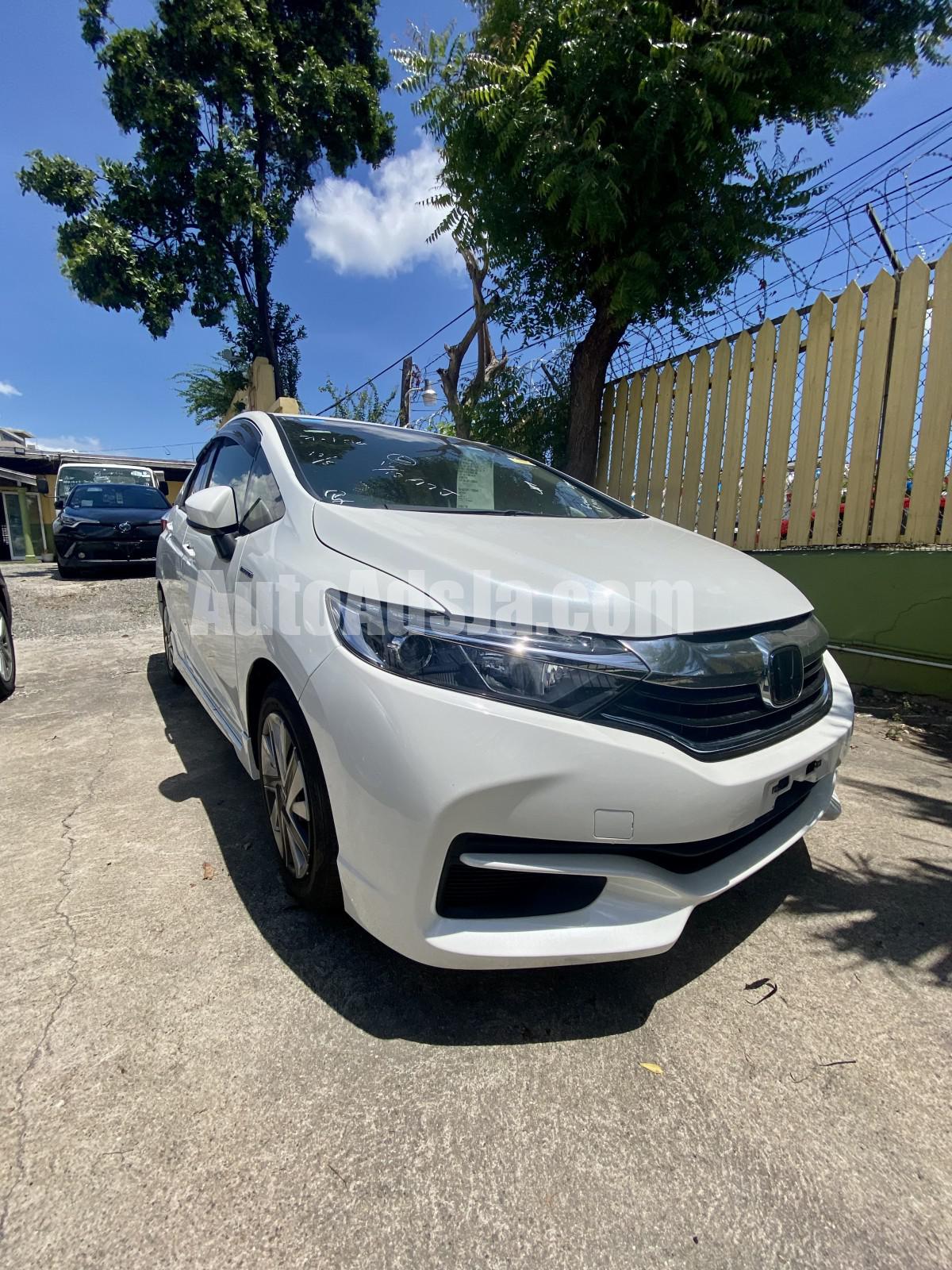 2017 Honda Fit hybrid