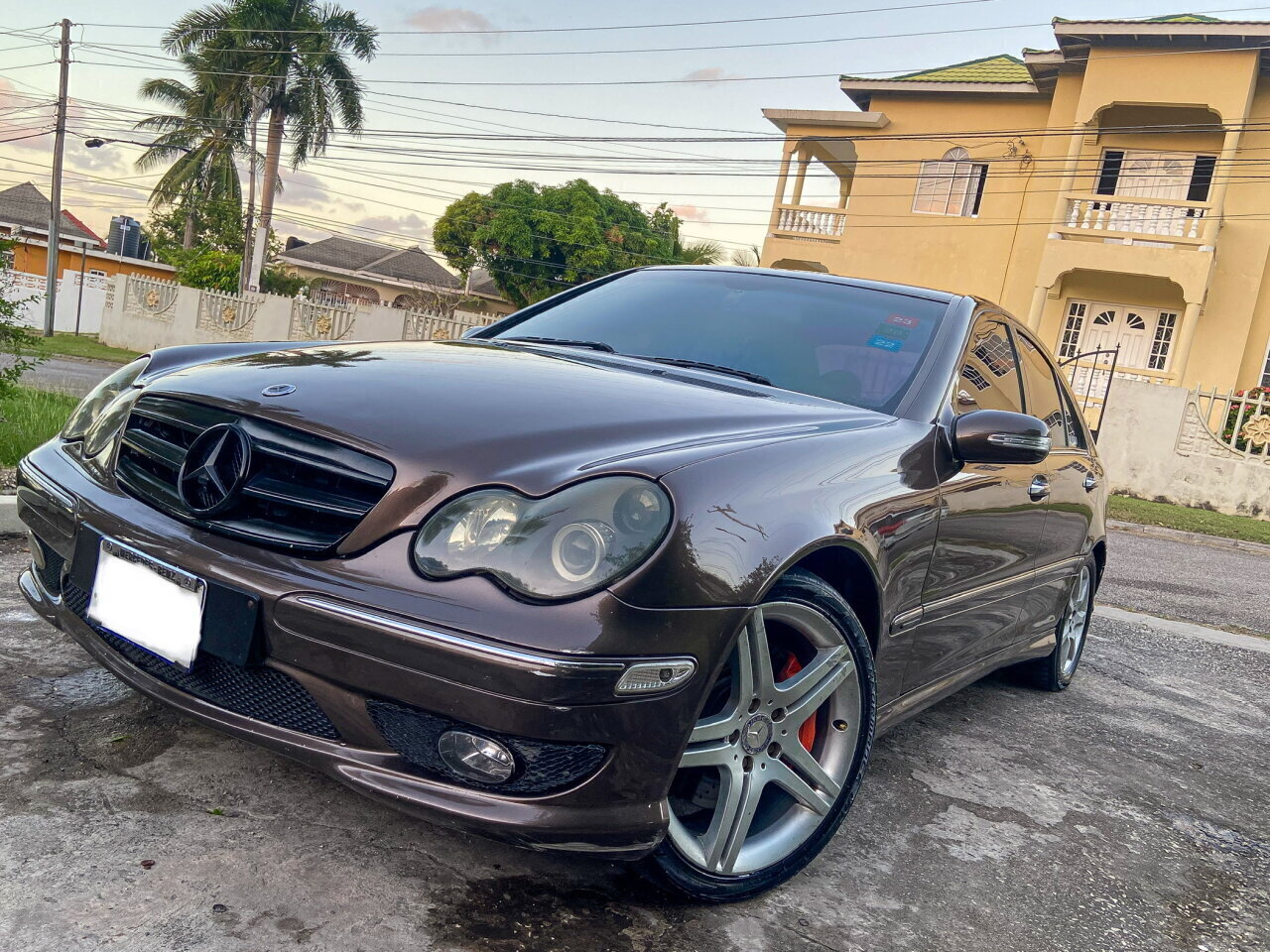 For Sale: MERCEDES BENZ C200