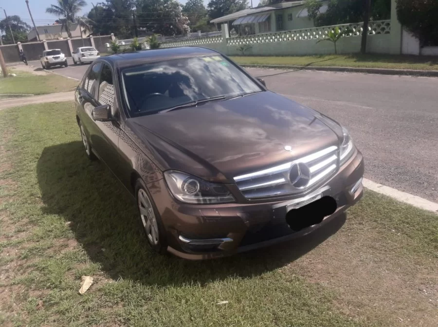 Mercedes-Benz C180 2013