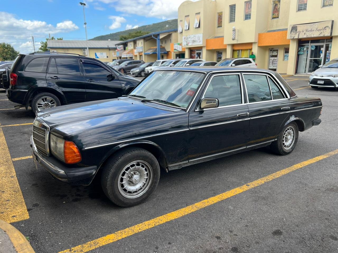 For Sale: Mercedes Benz 250