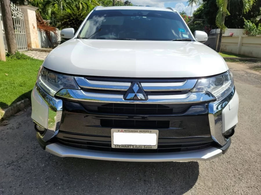 Mitsubishi Outlander 2016