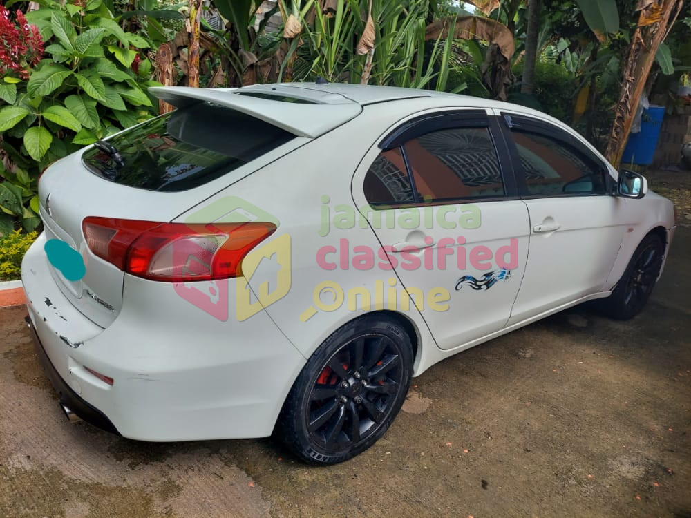 For Sale: Mitsubishi Lancer