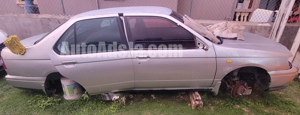 1999 Nissan Bluebird