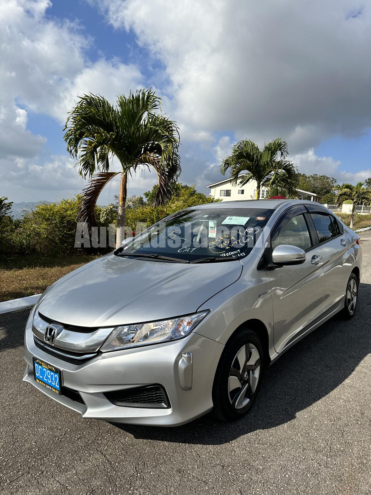 2017 Honda GRACE