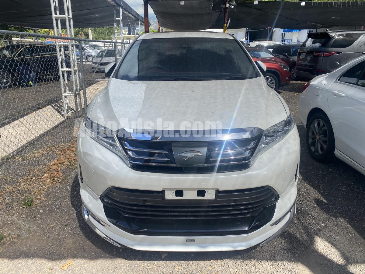 2018 Toyota HARRIER