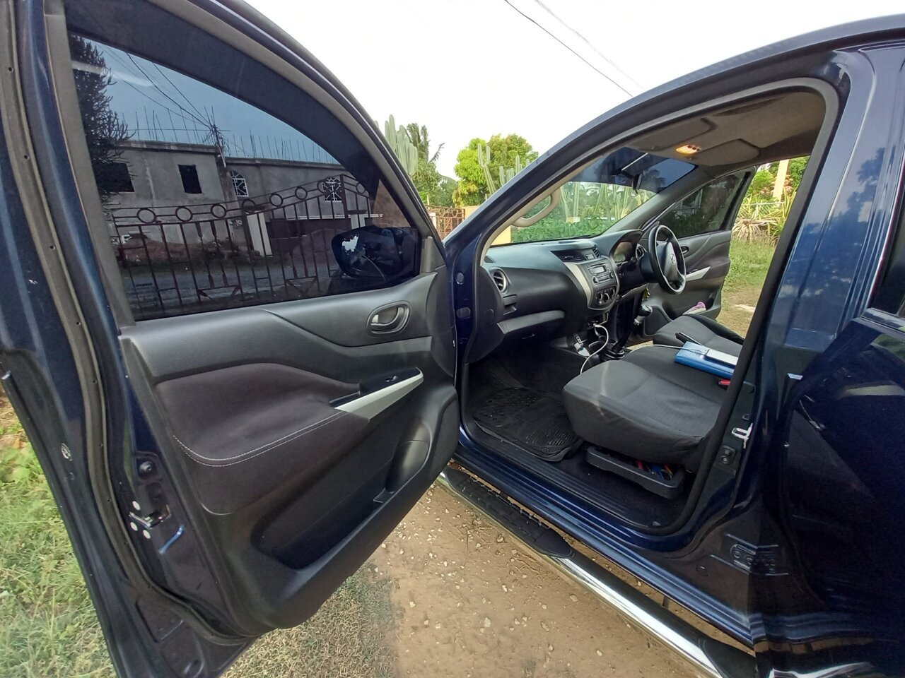 For Sale: Nissan Frontier
