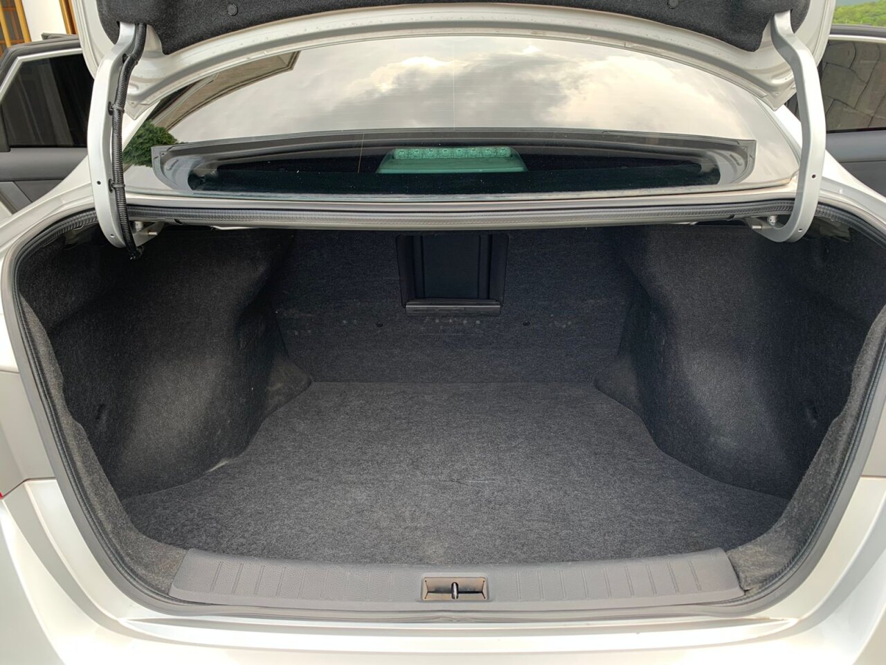For Sale: Nissan Sylphy 2013
