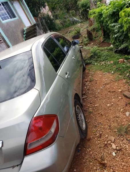 Nissan Tiida 1997