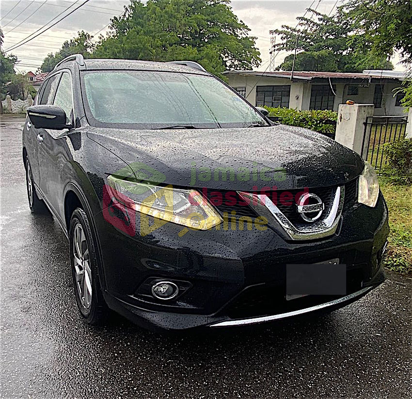 For Sale: NISSAN X-TRAIL 2015 (Sunroof Model)