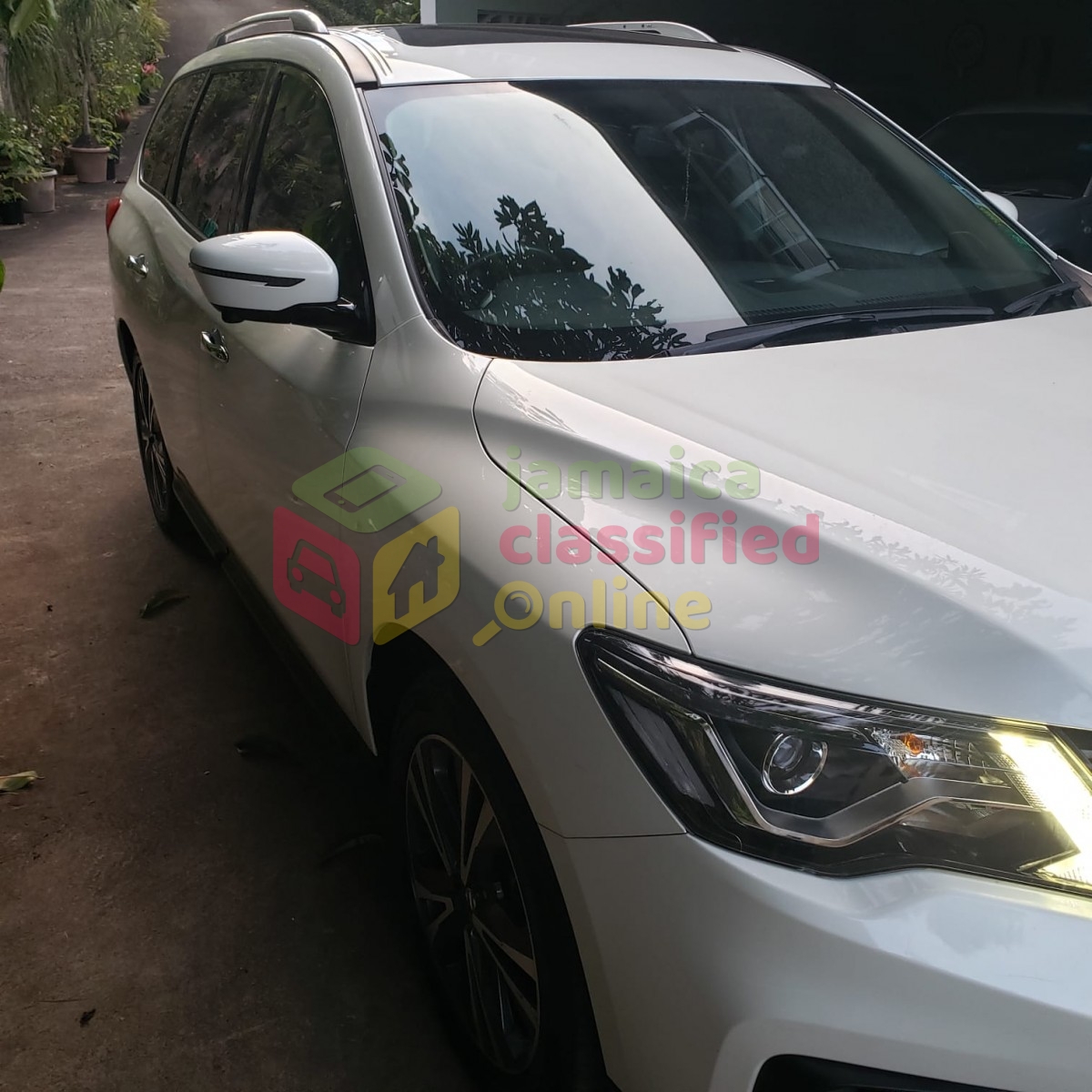 For Sale: Nissan Pathfinder