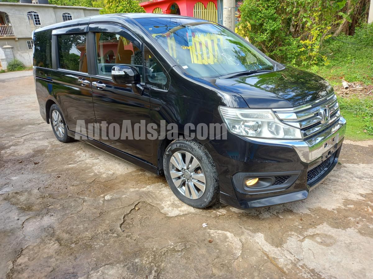 2013 Honda Stepwagon