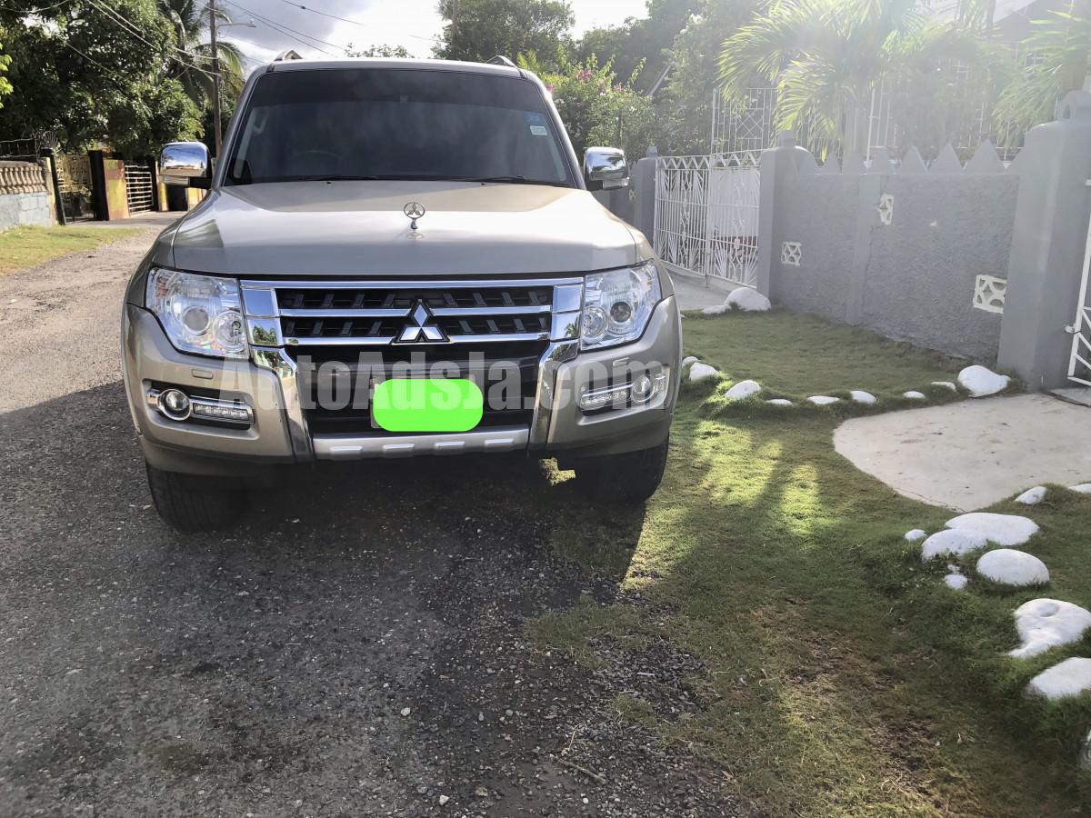 2016 Mitsubishi Pajero