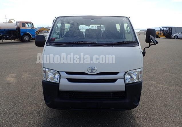 2017 Toyota HIACE