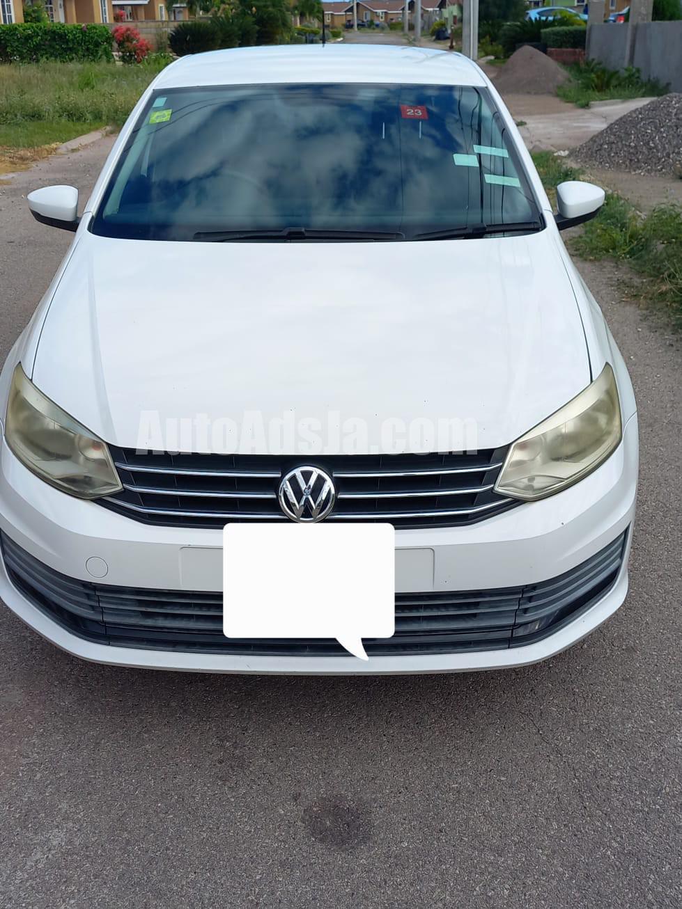 2016 Volkswagen Polo