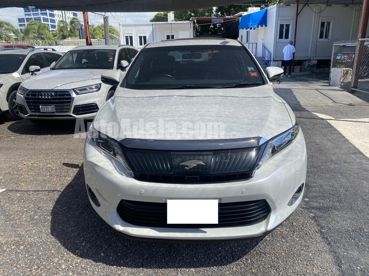 2015 Toyota HARRIER