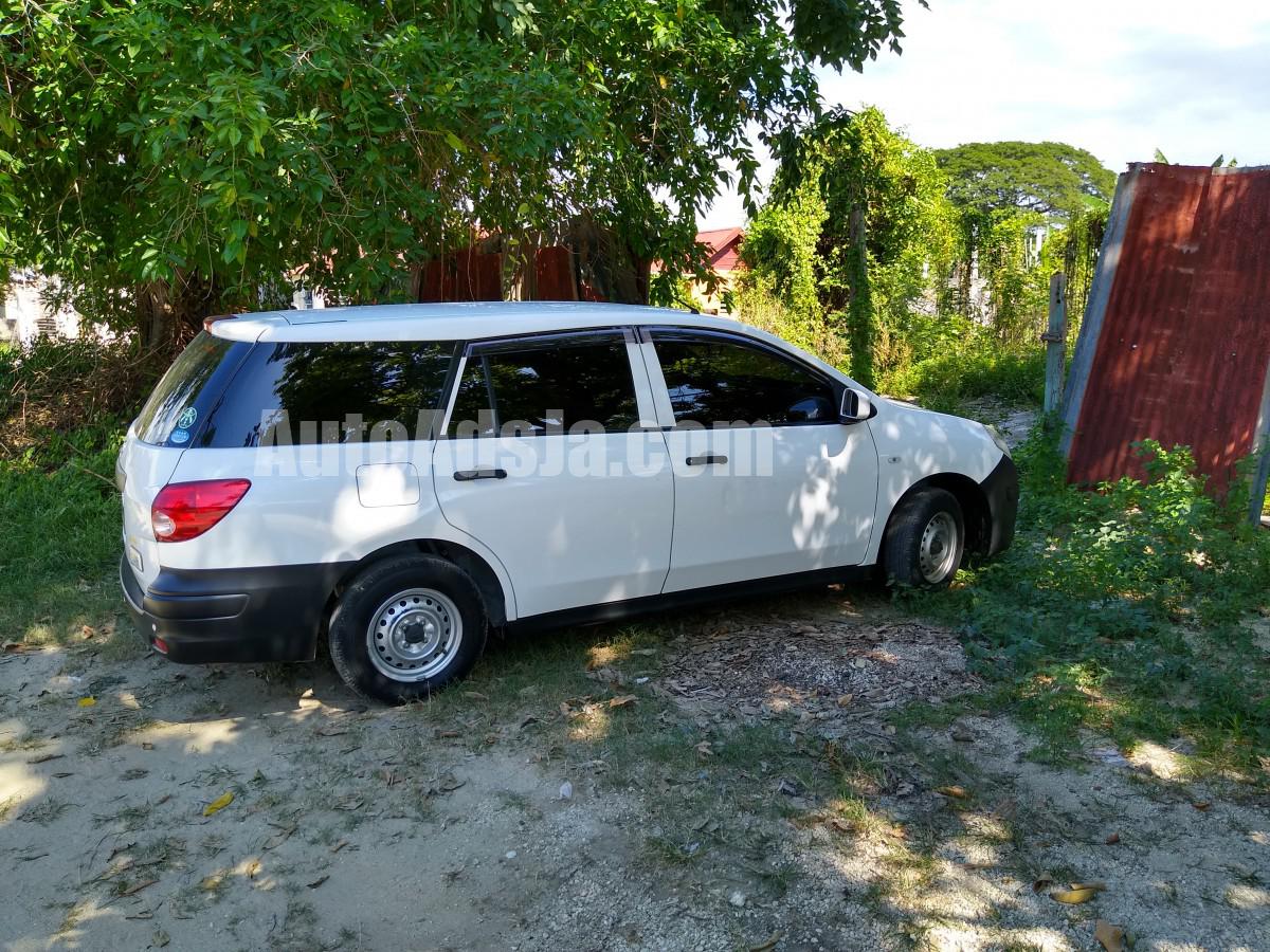 2013 Nissan Ad wagon a Mazda bongo truck 2013 1850000