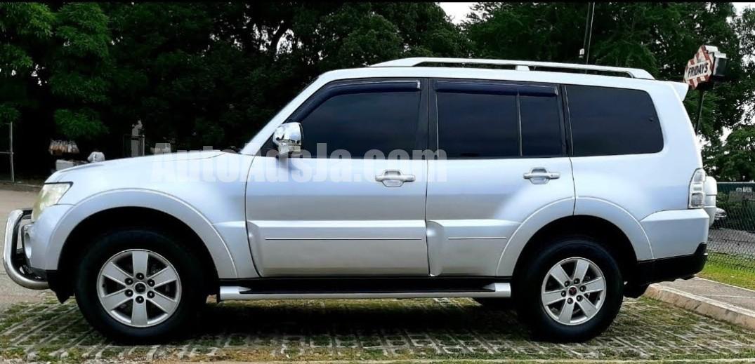2007 Mitsubishi Pajero