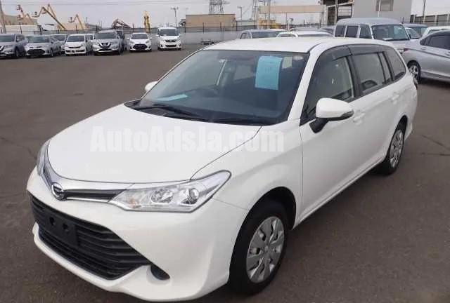 2017 Toyota Fielder Hybrid