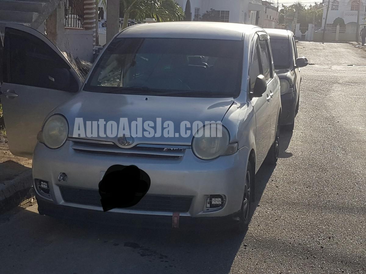 2008 Toyota Sienta